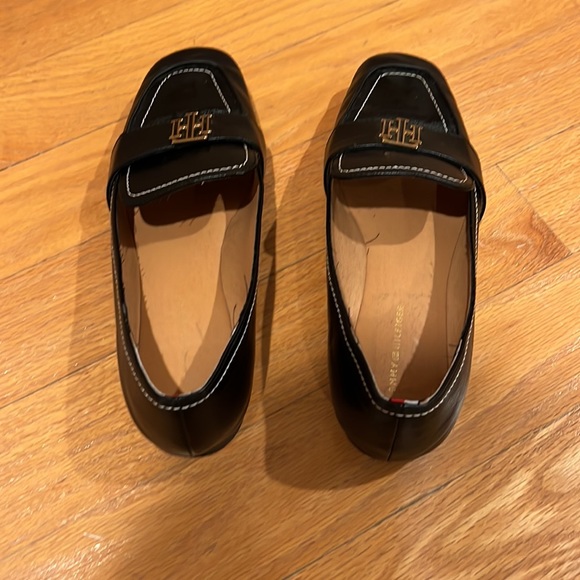 Tommy Hilfiger Black Loafer - Picture 2 of 5